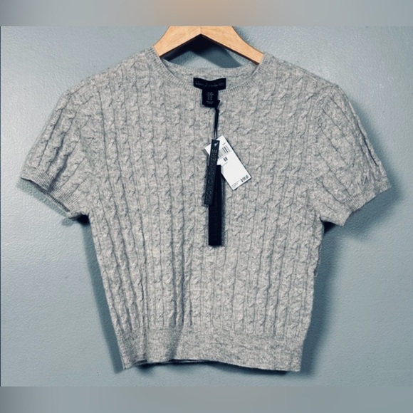 House of Harlow 1960 Tops - Nwt house of Harlow large gray cable knot short sleeve cashmere sweater